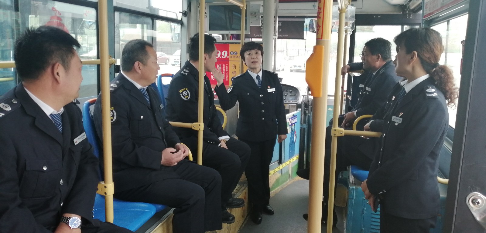 5d0b30aed983f.jpg 176.jpg